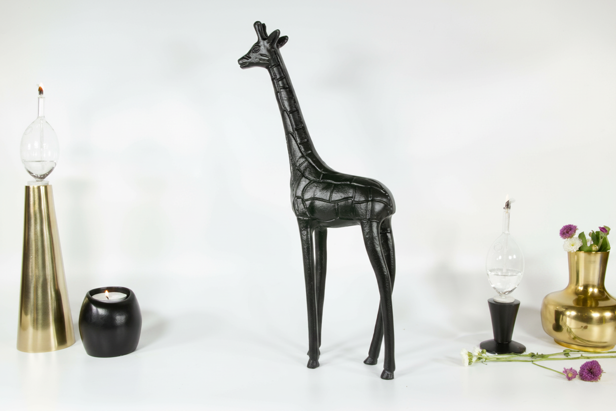 פסל GIRAFF שחור פסל GIRAFF שחור